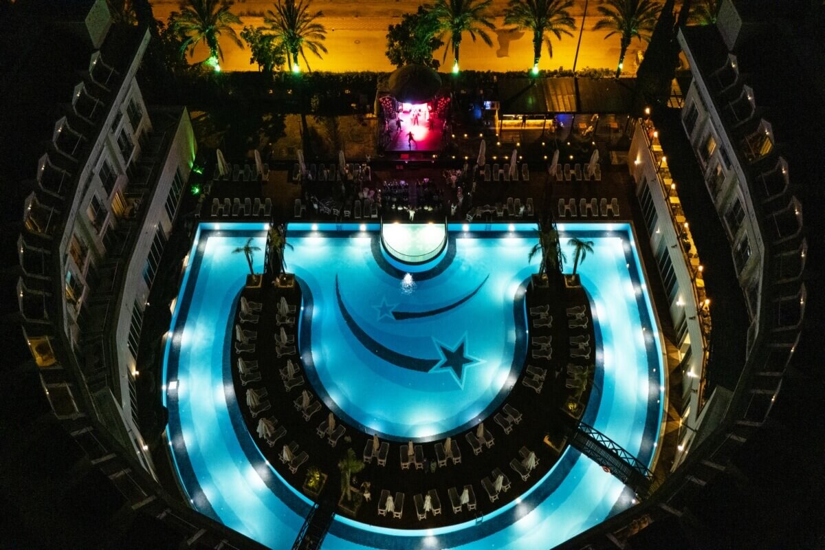 Meder Resort Hotel logo