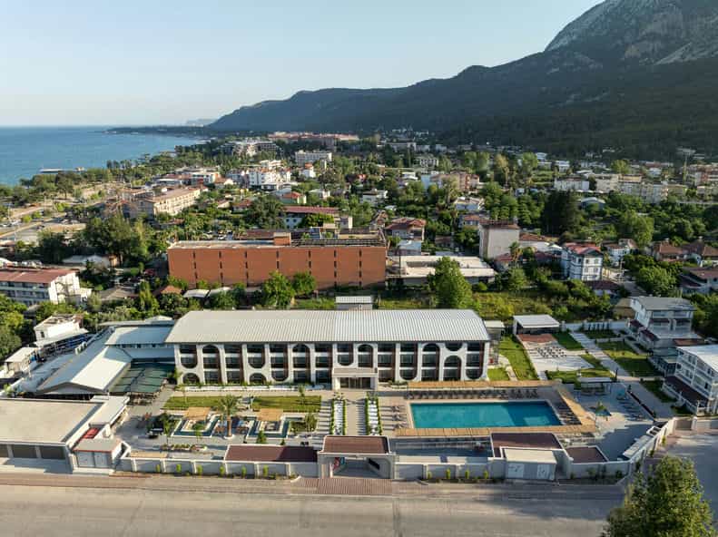 Monk Resort Hotel logo